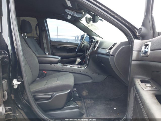 2018 JEEP GRAND CHEROKEE 1C4RJFAG6JC258106 Photo 4