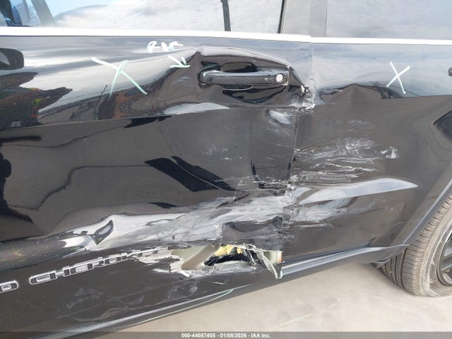 2018 JEEP GRAND CHEROKEE 1C4RJFAG6JC258106 Photo 5