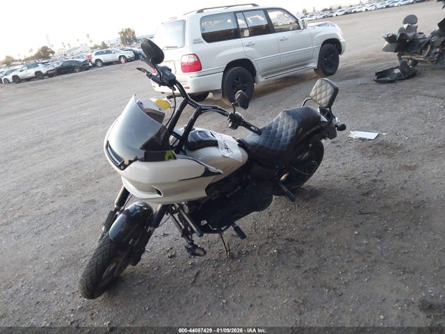 2023 HARLEY-DAVIDSON FXLRST 1HD1YXZ22PB050485 Photo 1