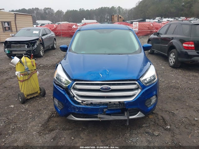 1FMCU0GD7HUD15288 Ford ESCAPE SE