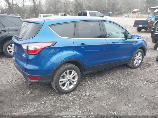 1FMCU0GD7HUD15288 Ford ESCAPE SE