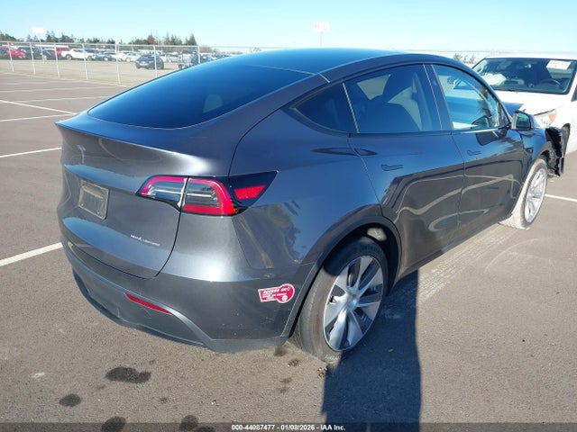 2023 TESLA MODEL Y 7SAYGDEE1PF900804 Photo 3