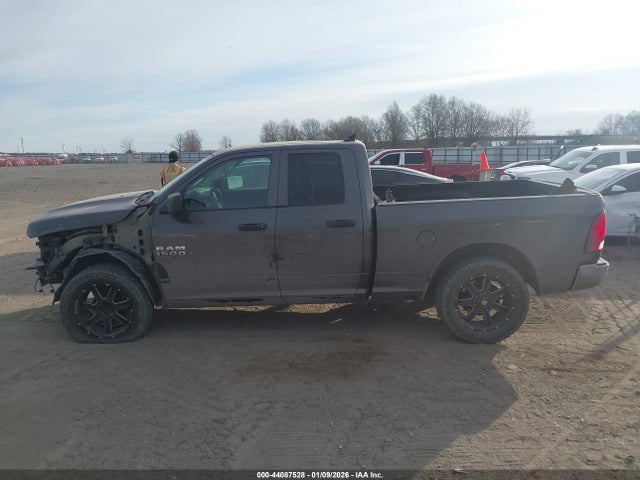 Aukcja sprzedaży 2019 Ram 1500 Classic Tradesman  4x2 6'4 Box, vin: 1C6RR6FG9KS664705, numer aukcji: 44087528