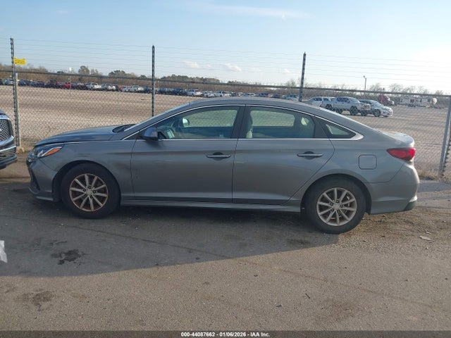 5NPE24AF7JH679215 Hyundai SONATA SE