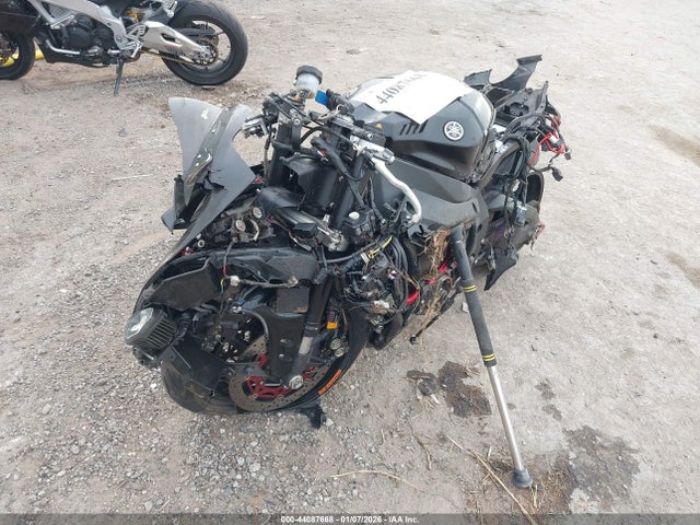 Yamaha Yzfr1 C 2015 JYARN39Y6FA000747 Image 2