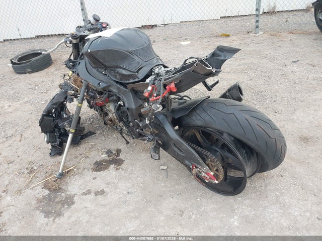 Yamaha Yzfr1 C 2015 JYARN39Y6FA000747 Image 3