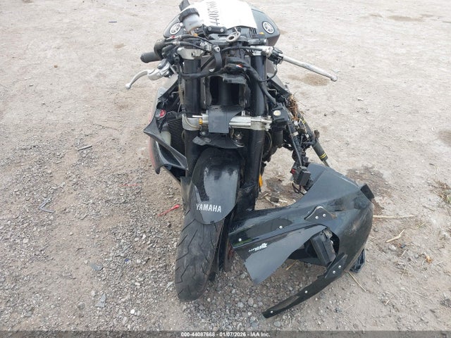 Yamaha Yzfr1 C 2015 JYARN39Y6FA000747 Image 5