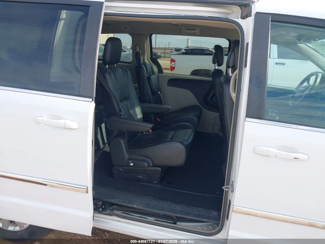 2015 CHRYSLER TOWN & COUNTRY 2C4RC1BG2FR716007 Photo 7