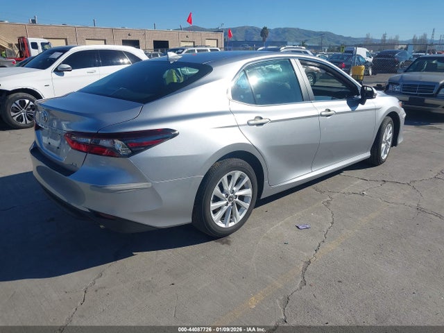 4T1C11AK8RU915034 Toyota CAMRY LE