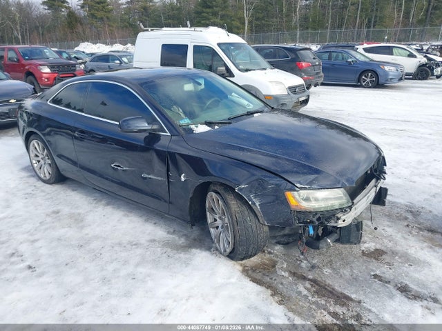 2011 AUDI A5 WAULFAFR2BA032434 Photo 0