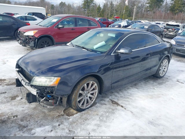 2011 AUDI A5 WAULFAFR2BA032434 Photo 1