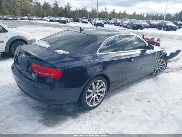 2011 AUDI A5 WAULFAFR2BA032434 Photo 3