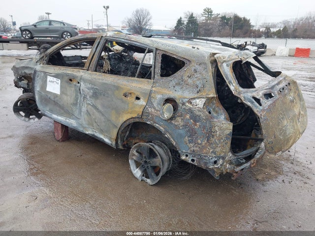 2015 Toyota Rav4 Xle მანქანა იყიდება აუქციონზე, vin: 2T3WFREV0FW173569, აუქციონის ნომერი: 44087790