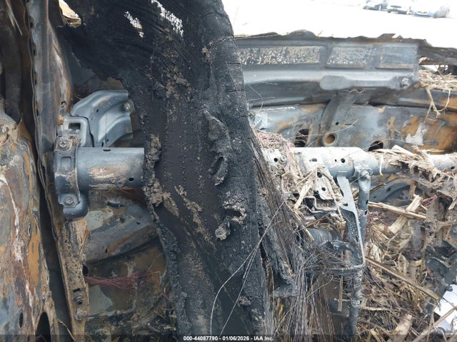 2015 Toyota Rav4 Xle მანქანა იყიდება აუქციონზე, vin: 2T3WFREV0FW173569, აუქციონის ნომერი: 44087790