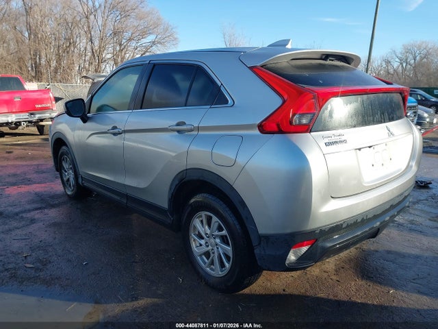 2019 MITSUBISHI ECLIPSE CROSS JA4AT3AA7KZ031940 Photo 2