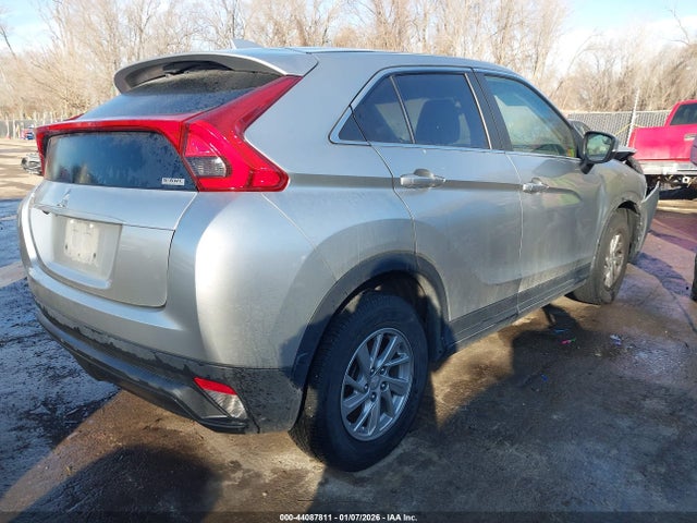 2019 MITSUBISHI ECLIPSE CROSS JA4AT3AA7KZ031940 Photo 3