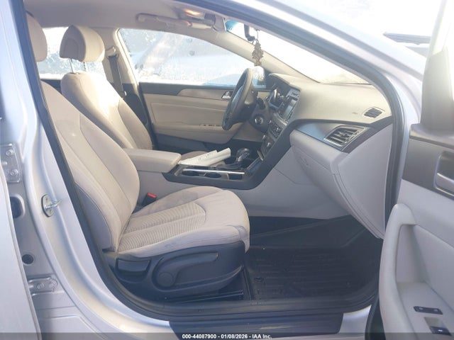 2016 HYUNDAI SONATA 5NPE34AF1GH283240 Photo 4