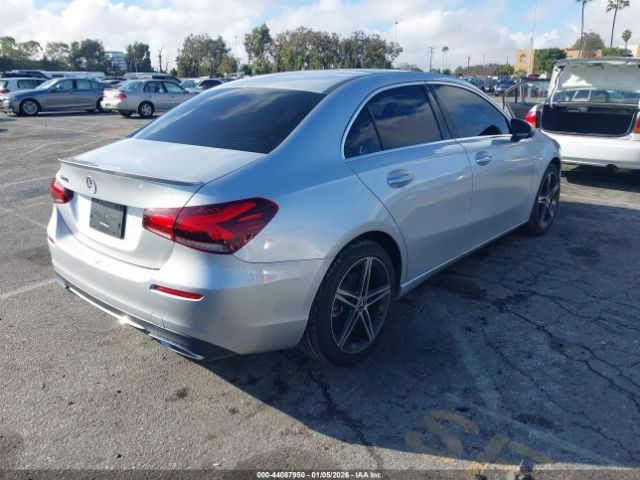 2020 MERCEDES-BENZ A 220 W1K3G4EB1LJ206488 Photo 3