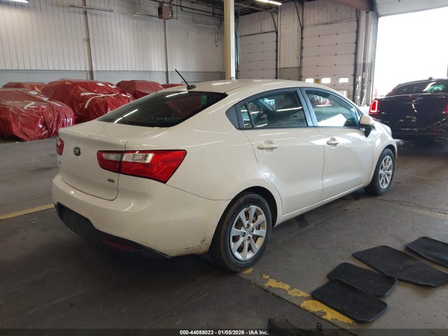 KIA RIO LX 2014 KNADM4A31E6372650 Image 4