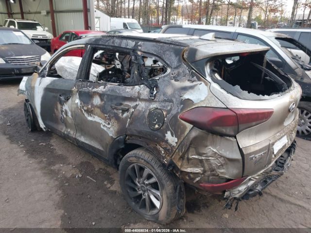 2018 HYUNDAI TUCSON KM8J3CA40JU759381 Photo 2