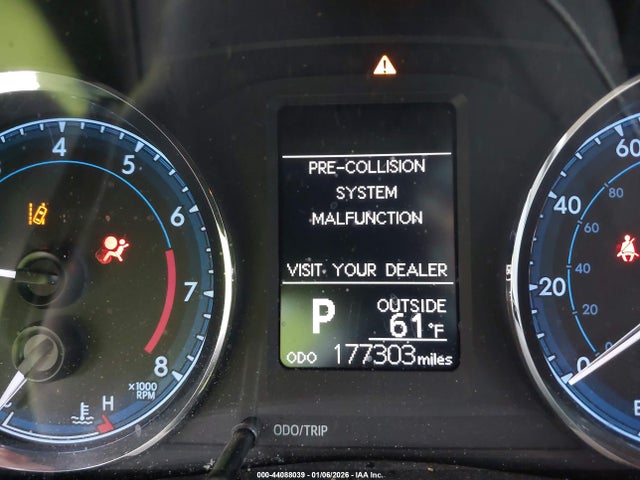 Toyota COROLLA LE 2018 2T1BURHE2JC019626 Image 15