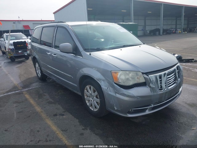44088082 :رقم المزاد ، 2C4RC1BG2DR620679 vin ، 2013 Chrysler Town & Country Touring مزاد بيع