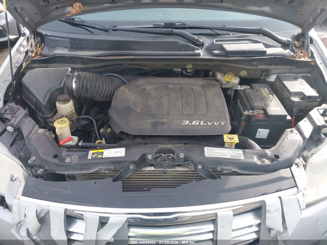 44088082 :رقم المزاد ، 2C4RC1BG2DR620679 vin ، 2013 Chrysler Town & Country Touring مزاد بيع