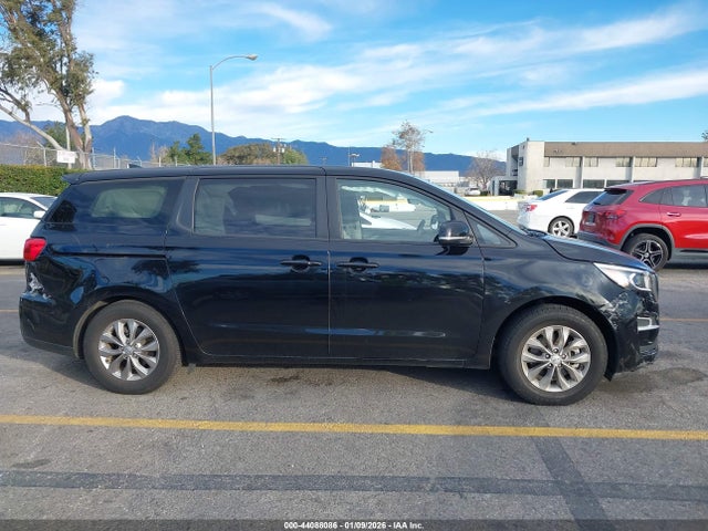 KNDMB5C14M6673051 KIA SEDONA LX