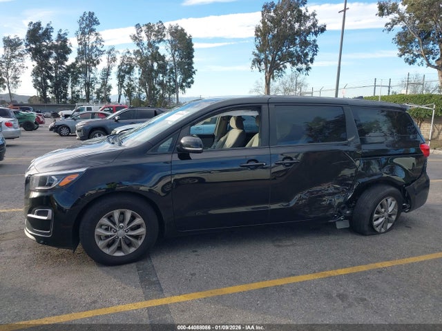 KNDMB5C14M6673051 KIA SEDONA LX
