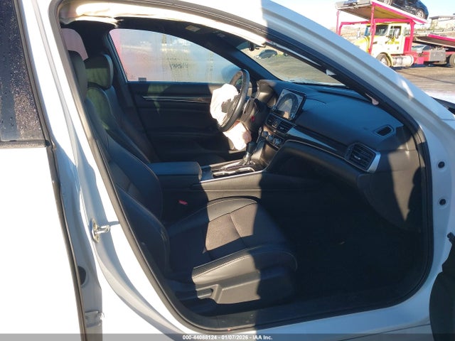 1HGCV1F33KA036236 Honda Accord Sport
