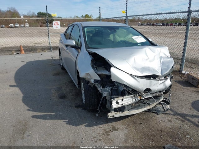44088136 :رقم المزاد ، JTDKBRFUXH3574973 vin ، 2017 Toyota Prius Two مزاد بيع