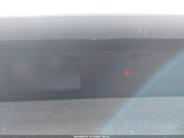 44088136 :رقم المزاد ، JTDKBRFUXH3574973 vin ، 2017 Toyota Prius Two مزاد بيع
