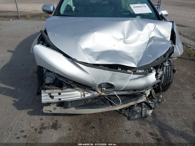44088136 :رقم المزاد ، JTDKBRFUXH3574973 vin ، 2017 Toyota Prius Two مزاد بيع