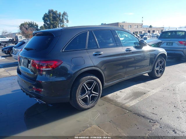 W1N0G8DB9NV390363 Mercedes-Benz Glc 300 Suv