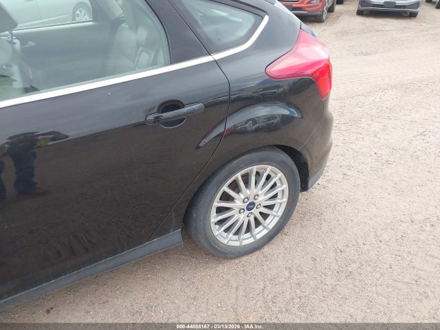 1FADP3R40EL185800 Ford FOCUS ELECTRIC