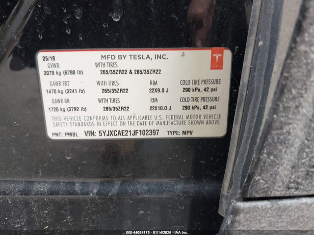 44088175 :رقم المزاد ، 5YJXCAE21JF102397 vin ، 2018 Tesla Model X مزاد بيع