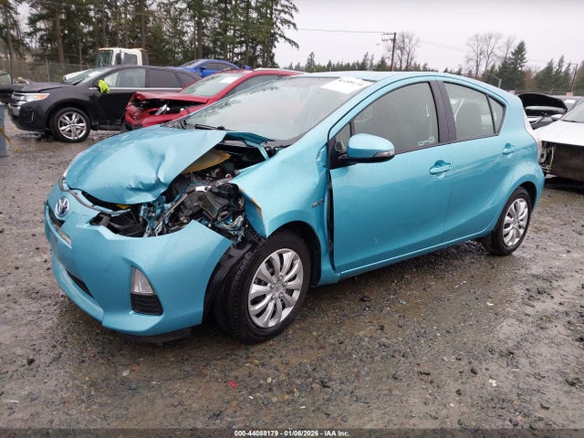 2013 TOYOTA PRIUS C JTDKDTB33D1035301 Photo 1