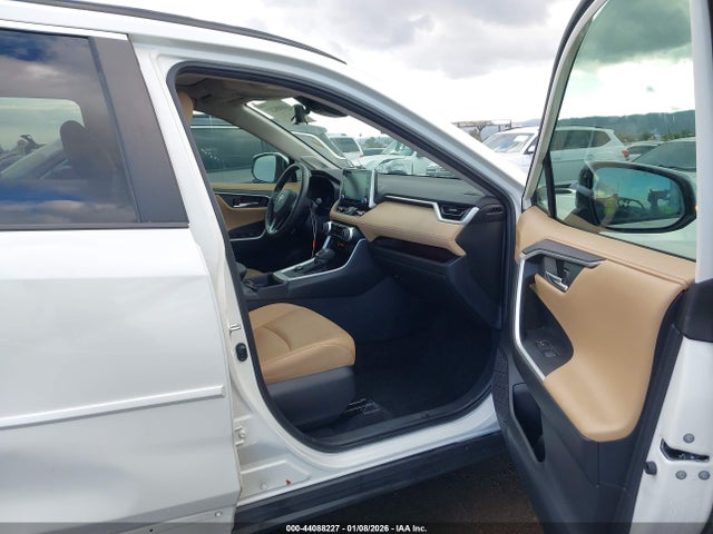 2021 TOYOTA RAV4 HYBRID 4T3D6RFV8MU044983 Photo 4