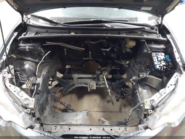 2T1BURHE5GC527713 Toyota COROLLA LE