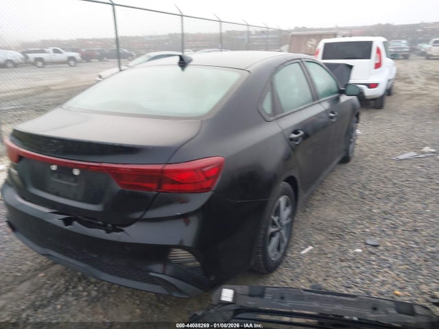 3KPF24AD3PE574719 KIA Forte Lxs