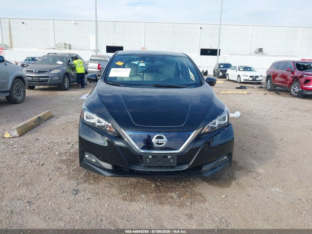 1N4AZ1CPXJC317203 Nissan Leaf Sl