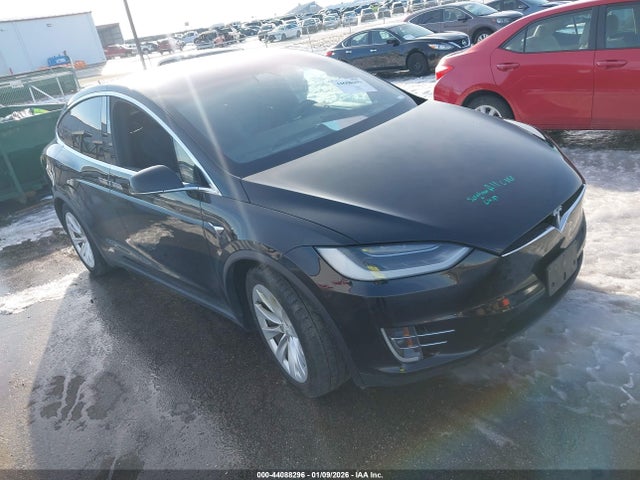 2017 TESLA MODEL X 5YJXCDE26HF055587