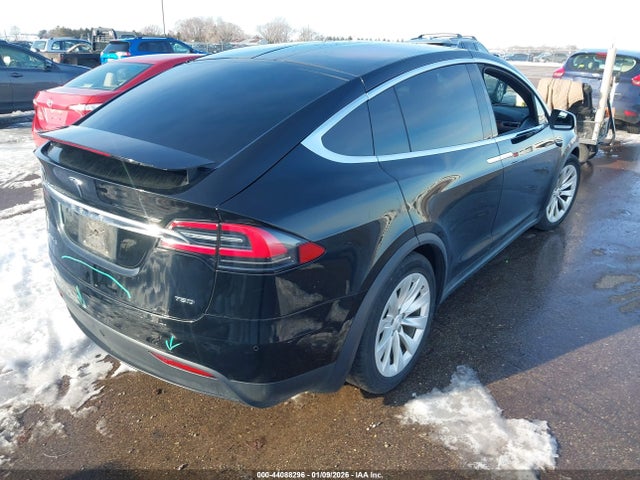 2017 TESLA MODEL X 5YJXCDE26HF055587 Photo 3