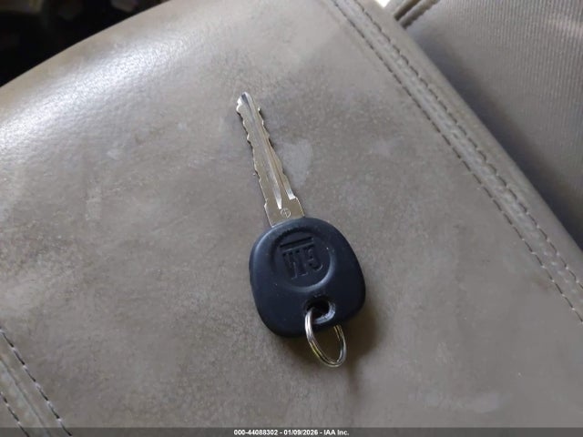 2011 Cadillac Dts Premium Collection მანქანა იყიდება აუქციონზე, vin: 1G6KH5E65BU100797, აუქციონის ნომერი: 44088302