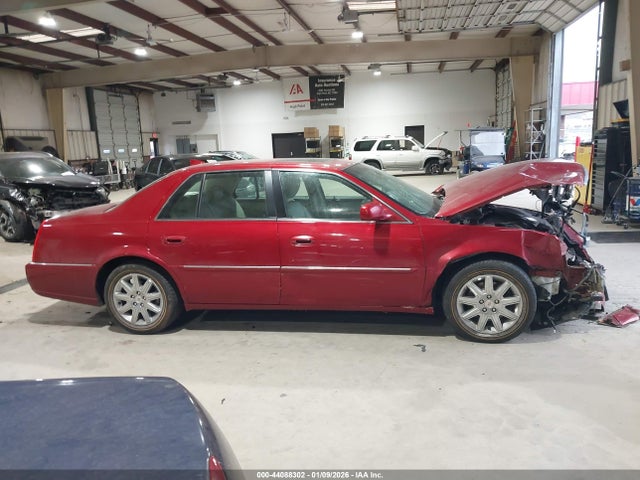 2011 Cadillac Dts Premium Collection მანქანა იყიდება აუქციონზე, vin: 1G6KH5E65BU100797, აუქციონის ნომერი: 44088302