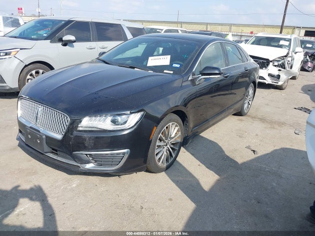 2020 LINCOLN MKZ 3LN6L5A97LR603765 Photo 1