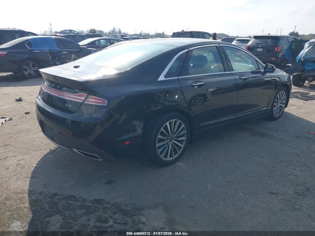 2020 LINCOLN MKZ 3LN6L5A97LR603765 Photo 3