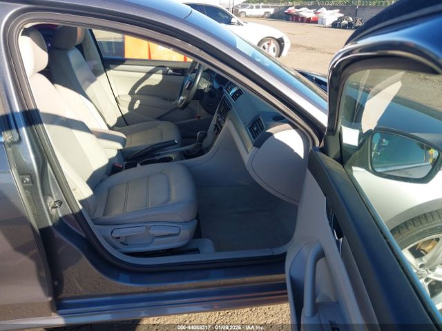 2014 VOLKSWAGEN PASSAT 1VWBT7A35EC120722 Photo 4