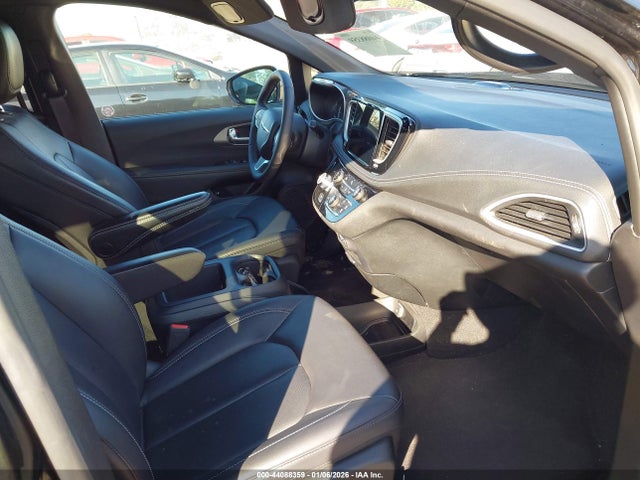 2025 CHRYSLER PACIFICA HYBRID 2C4RC1S74SR577380 Photo 4