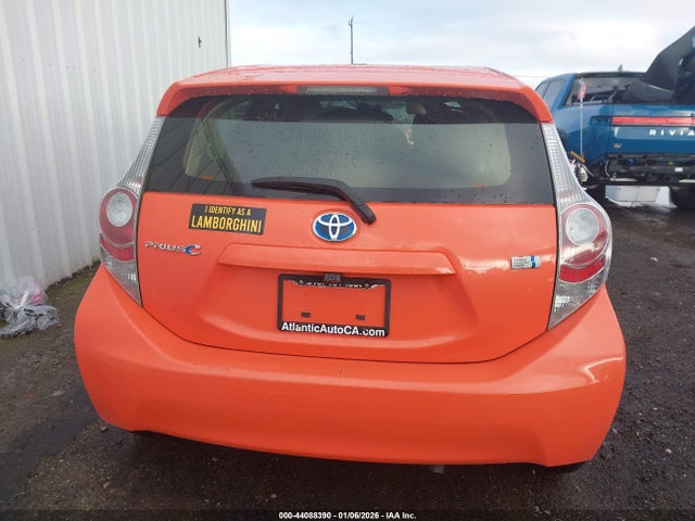 JTDKDTB33E1059034 Toyota Prius C Four